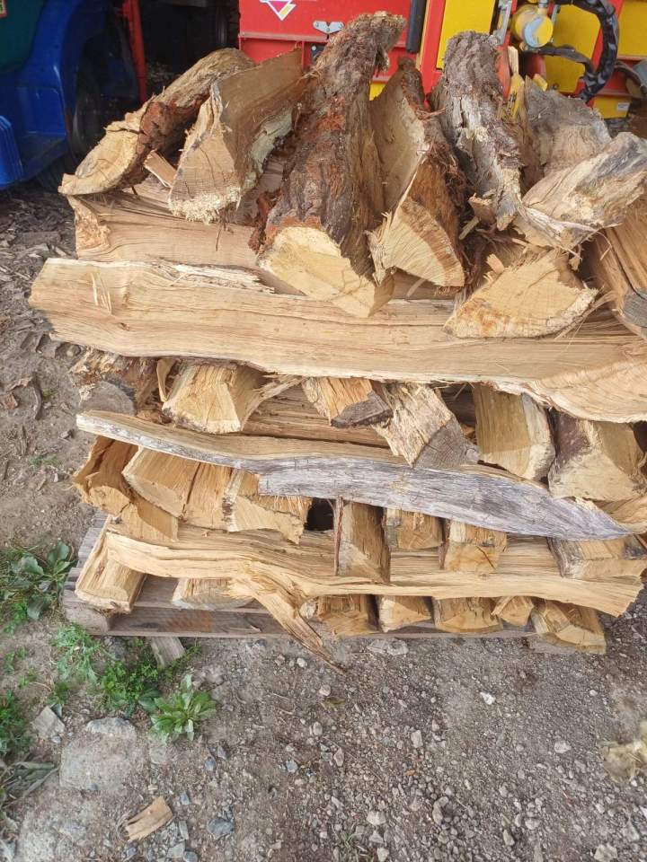 Bûches de chauffage Beuzeville